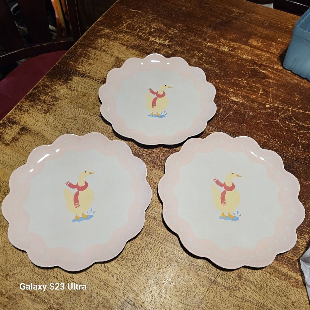 Pillowfort Dinner Melamine Yelllow DUCKIE in a PUDDLE Set Of 3 Lunch Plates